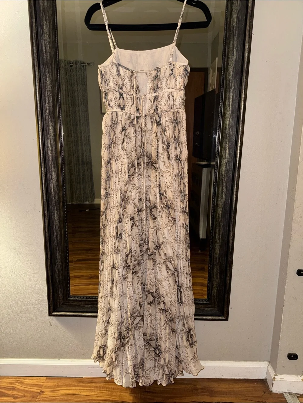 Olivaceous Ivory Snake-Print Spaghetti Strap Pleated Maxi Dress - Picture 4 of 9